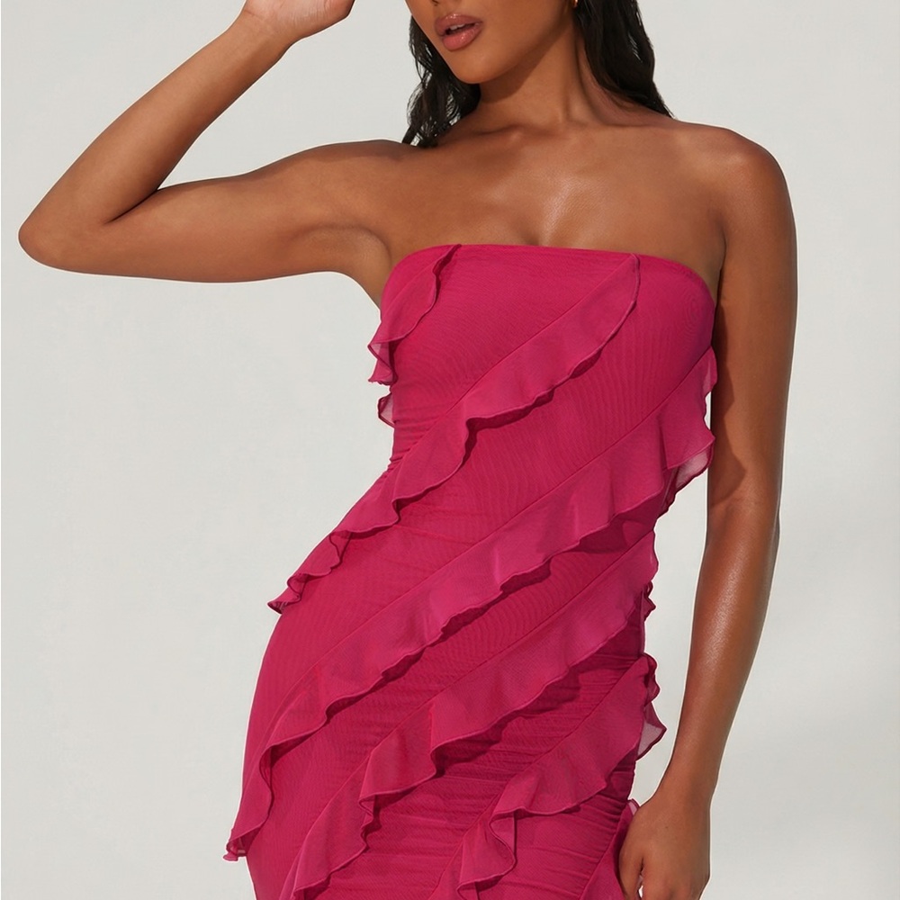 Oh Polly Strapless Ruffle Bodycon Dress - Pink